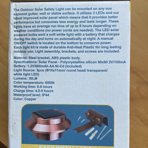 I-Zoom Outdoor Solar Safety Light Pack of 2 - Picture 2 of 7